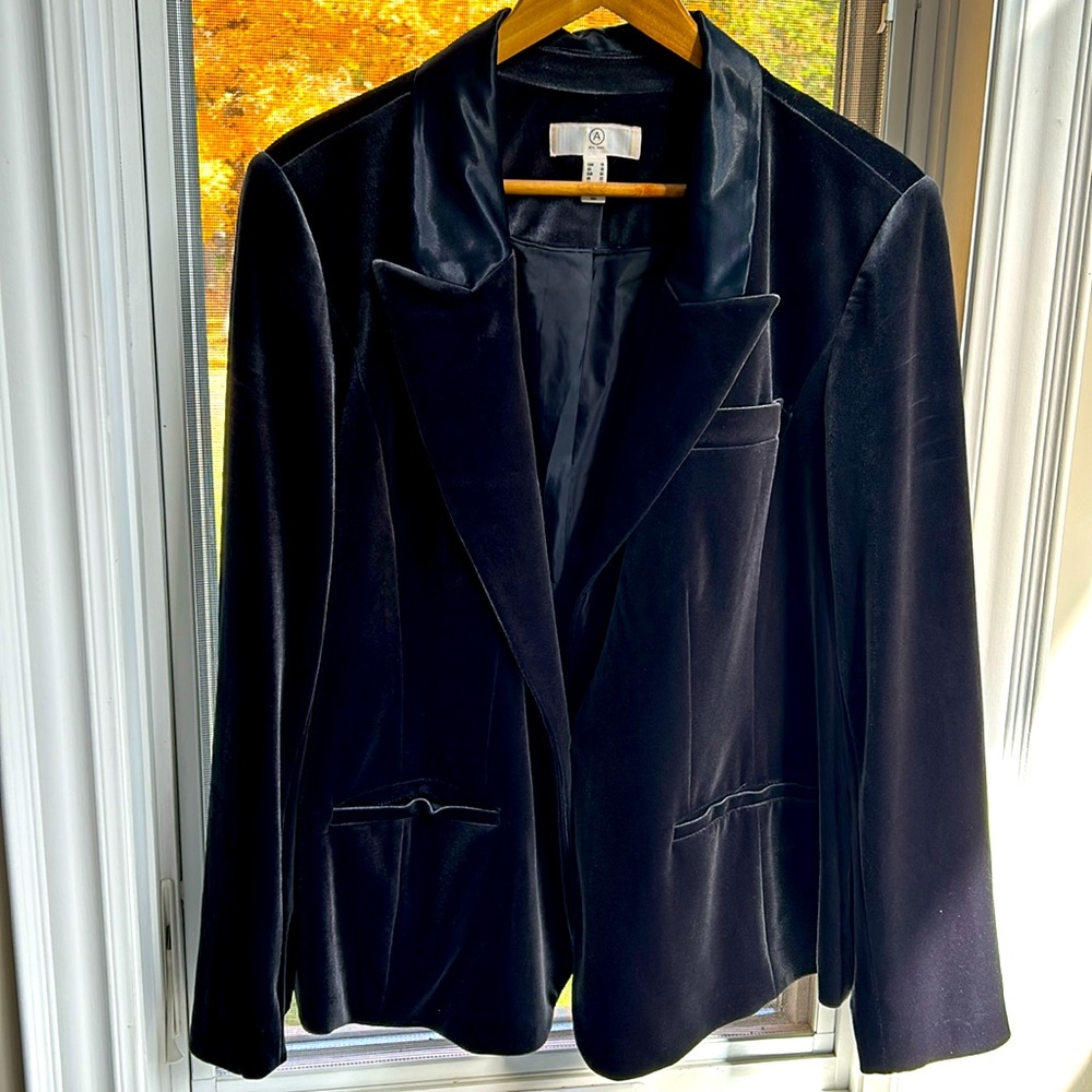 Deep blue crushed velvet blazer